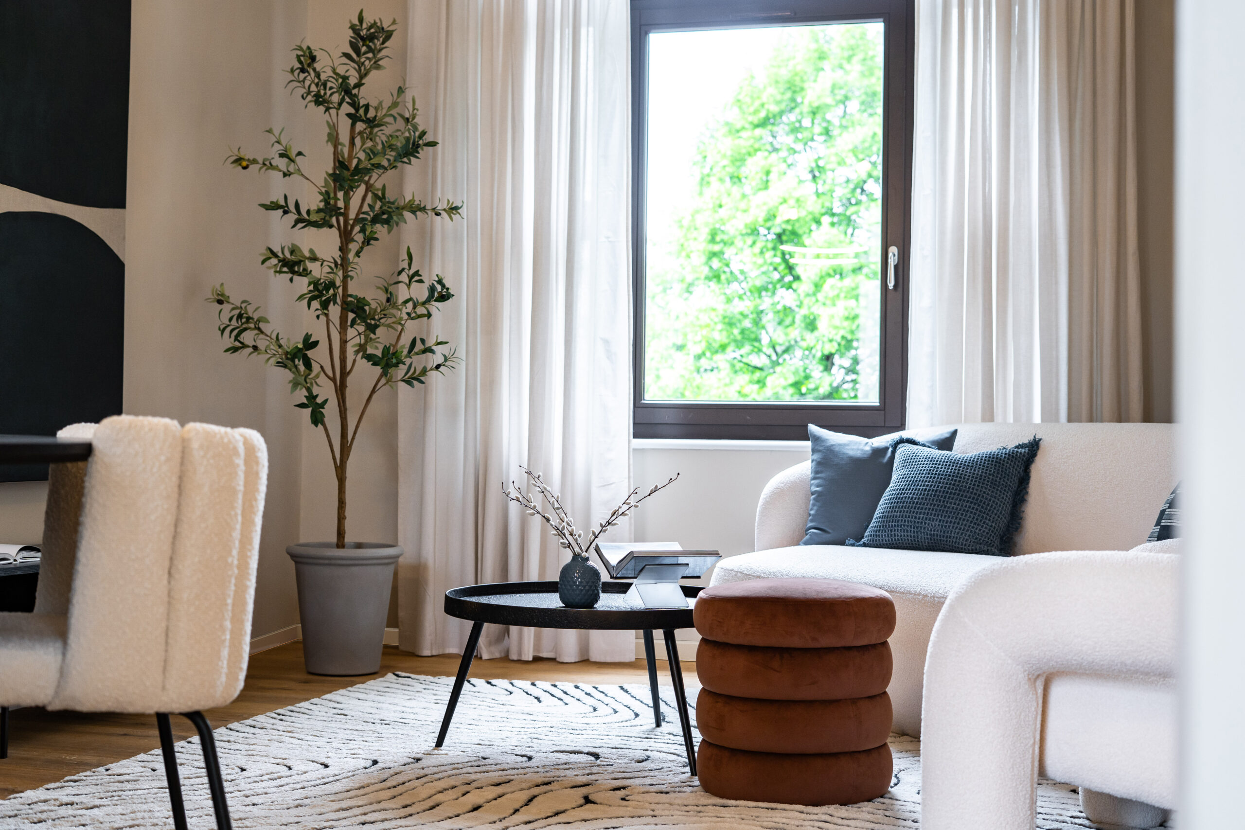 Wohnzimmer mit Sitzecke nach dem Home Staging durch Heimstil Homedesign in Dortmund